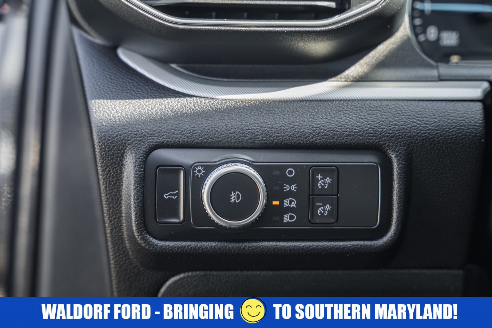 Used 2022 Ford Explorer XLT w/ Equipment Group 202A image 90