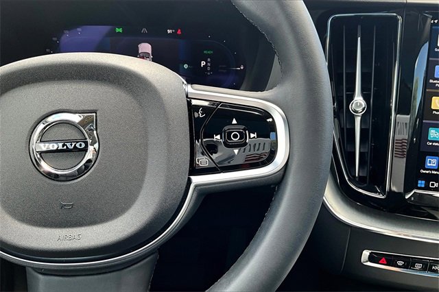 Used 2025 Volvo XC60 T8 Plus w/ Protection Package Premier image 21