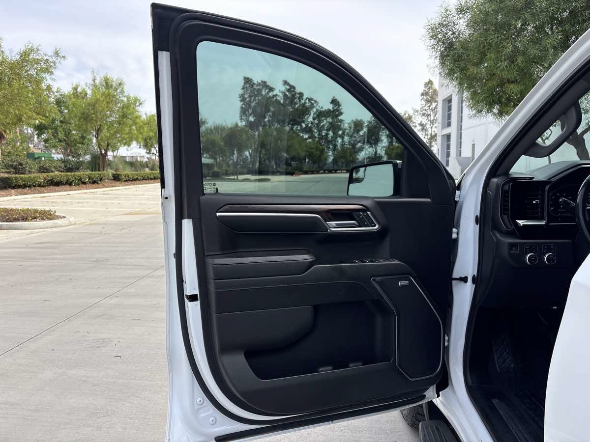 Used 2023 GMC Sierra 1500 SLT w/ SLT Premium Package AWD/4WD image 18