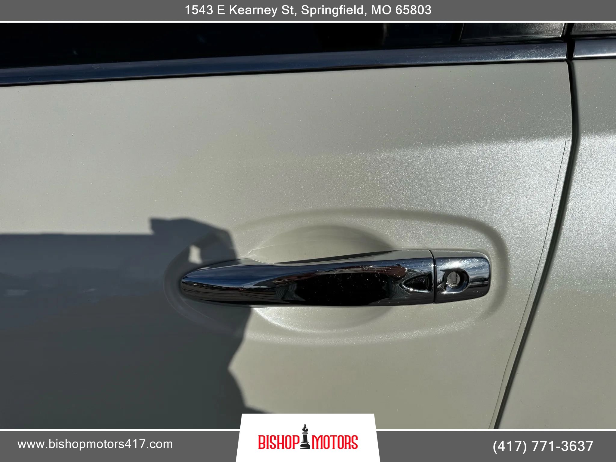 Used 2018 Nissan Rogue SV w/ Premium Package image 14