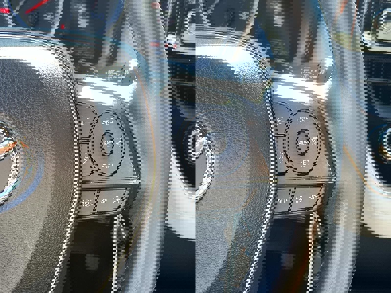 Used 2022 Toyota Corolla SE image 26