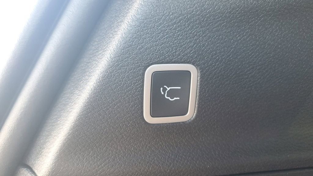 New 2026 Chrysler Pacifica Select image 10