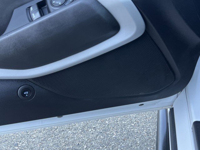 Used 2020 Chevrolet Camaro LT image 23