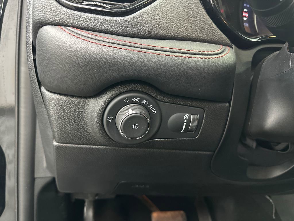 Used 2023 Dodge Durango GT AWD/4WD image 36