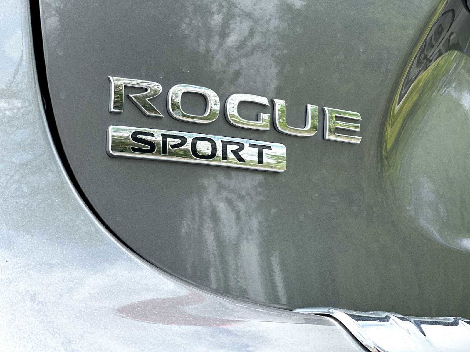 Used 2022 Nissan Rogue Sport SV w/ Technology Package image 15