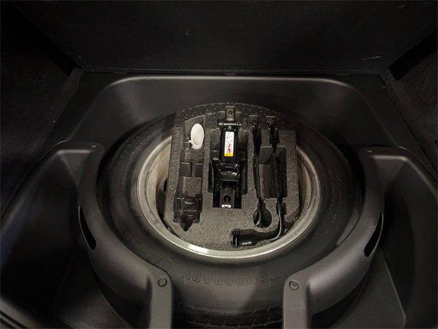 Used 2018 Jeep Grand Cherokee Limited image 10