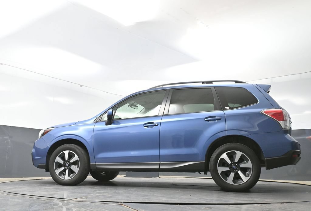 Used 2018 Subaru Forester 2.5i Premium w/ All-Weather Package AWD/4WD image 30