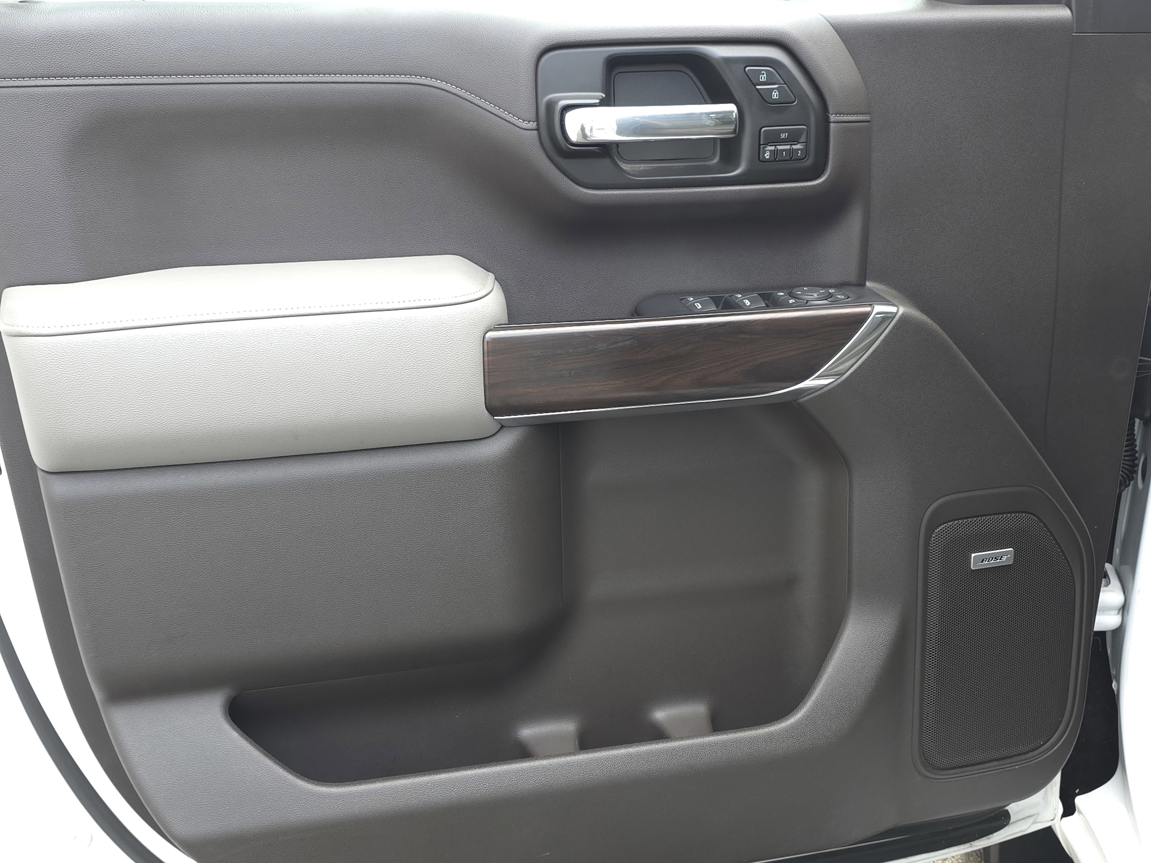 Used 2020 GMC Sierra 1500 SLT w/ SLT Premium Plus Package image 27