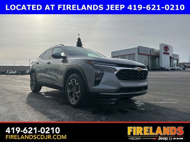 Used 2025 Chevrolet Trax LT w/ LT Convenience Package