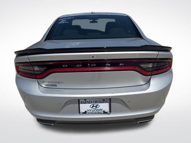 Used 2022 Dodge Charger SXT RWD image 4