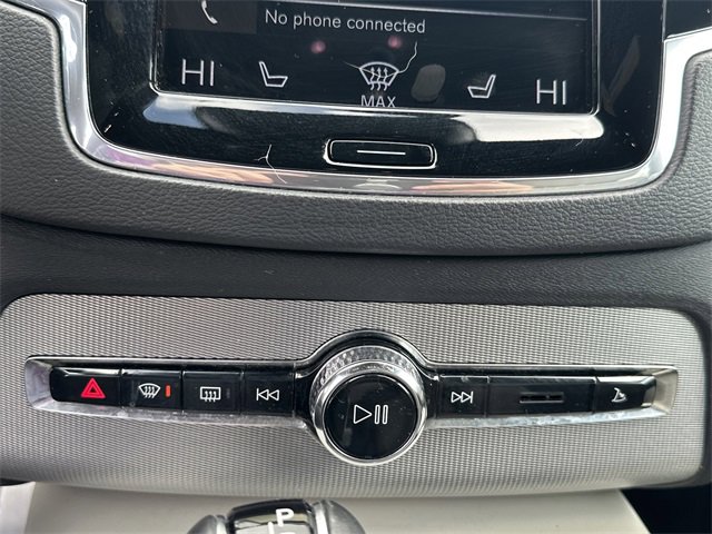 Used 2020 Volvo XC90 T6 R-Design w/ Protection Package Premier image 30