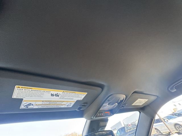 Used 2024 Chevrolet TrailBlazer RS w/ Driver Confidence Package AWD/4WD image 19