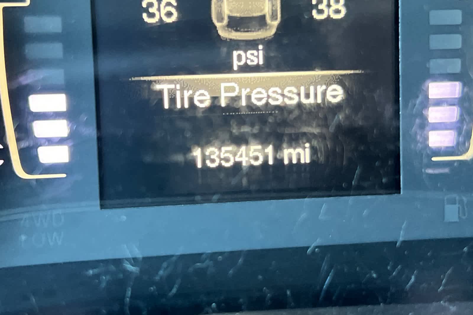 Used 2018 Jeep Cherokee Latitude w/ Altitude Package FWD image 28