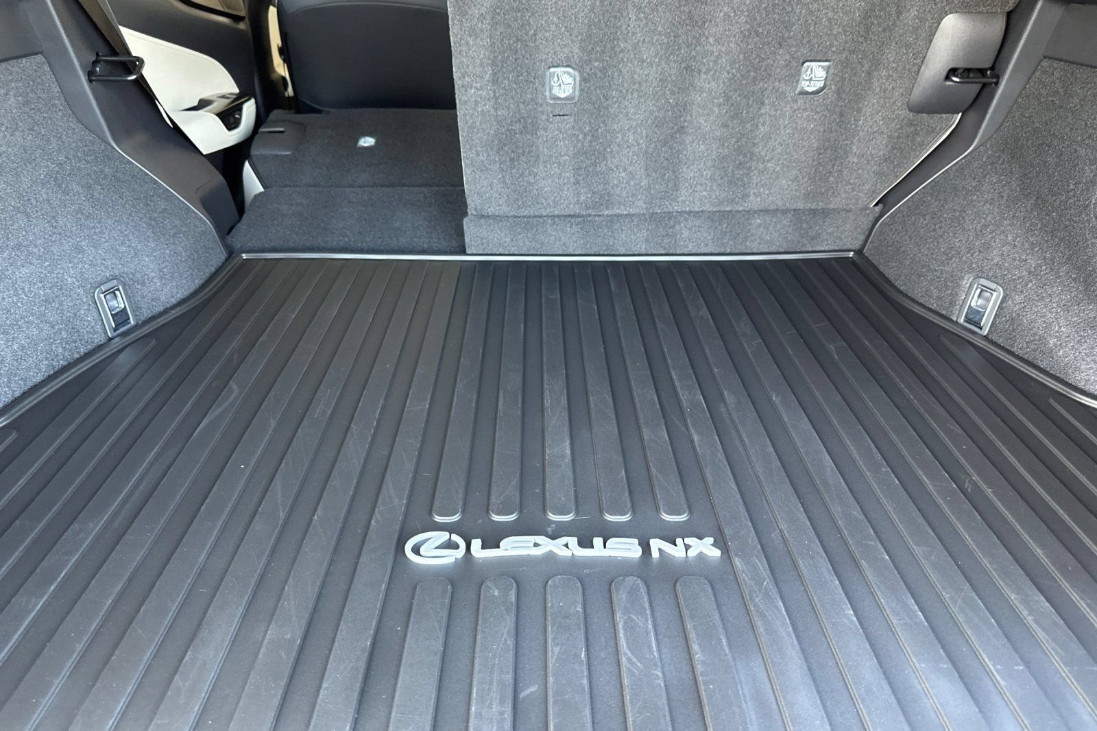 Certified 2026 Lexus NX 350h FWD w/ Accessory Package (2T) image 18