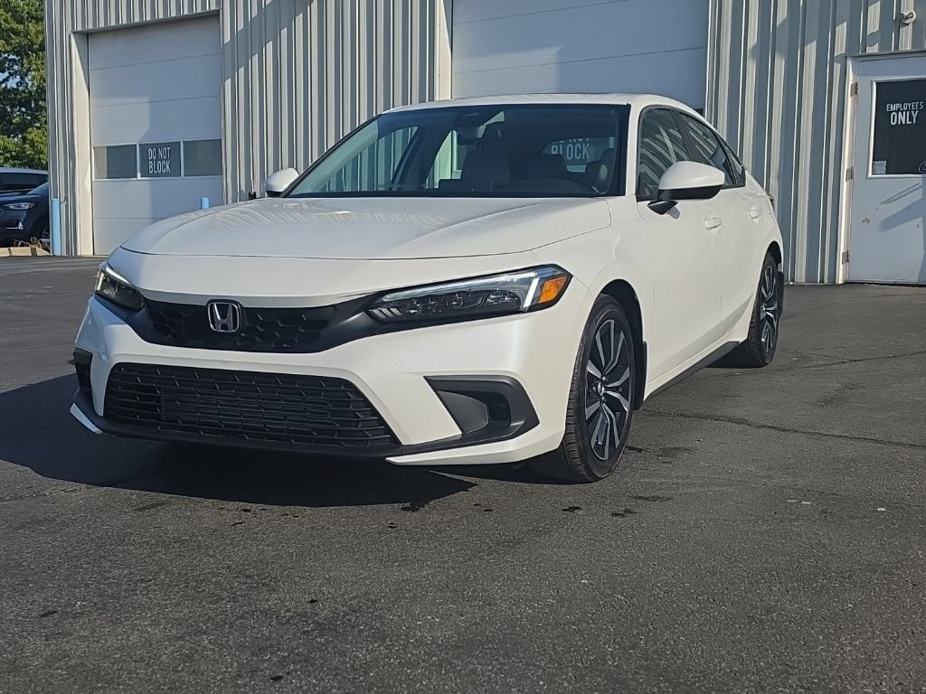 Certified 2024 Honda Civic EX-L image 3