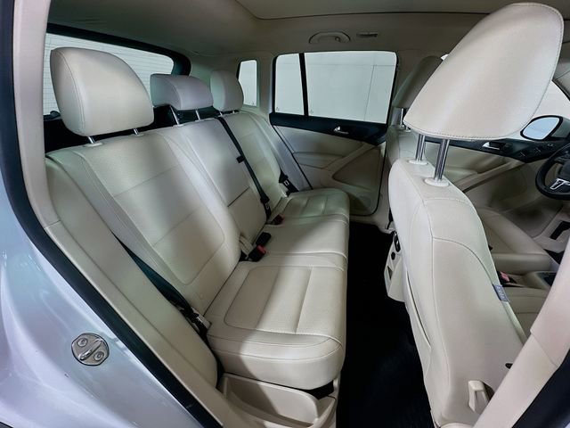 Used 2015 Volkswagen Tiguan SE image 27