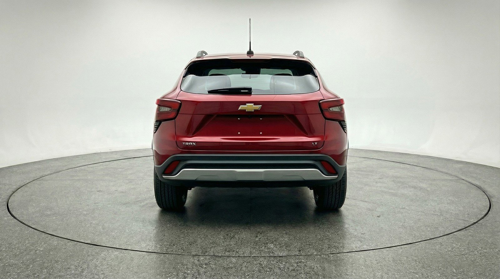 Used 2025 Chevrolet Trax LT FWD image 7