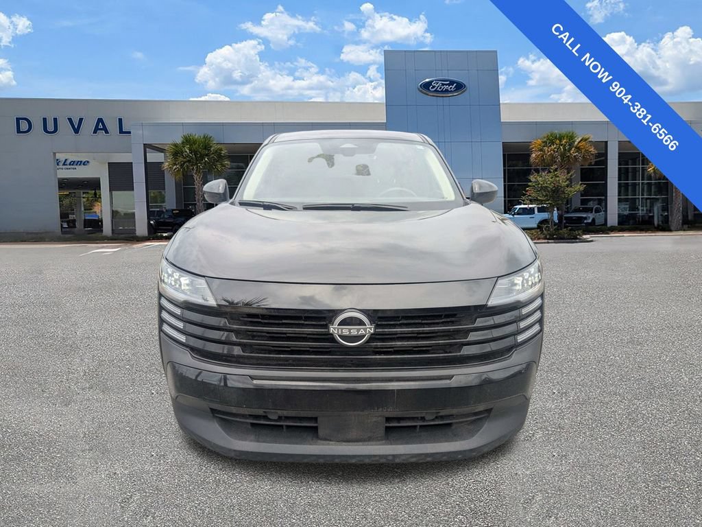 Used 2025 Nissan Kicks SV FWD image 9