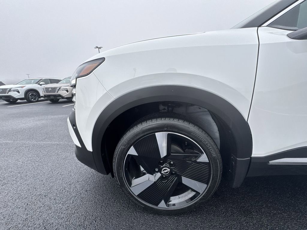 New 2025 Nissan Kicks SR image 10