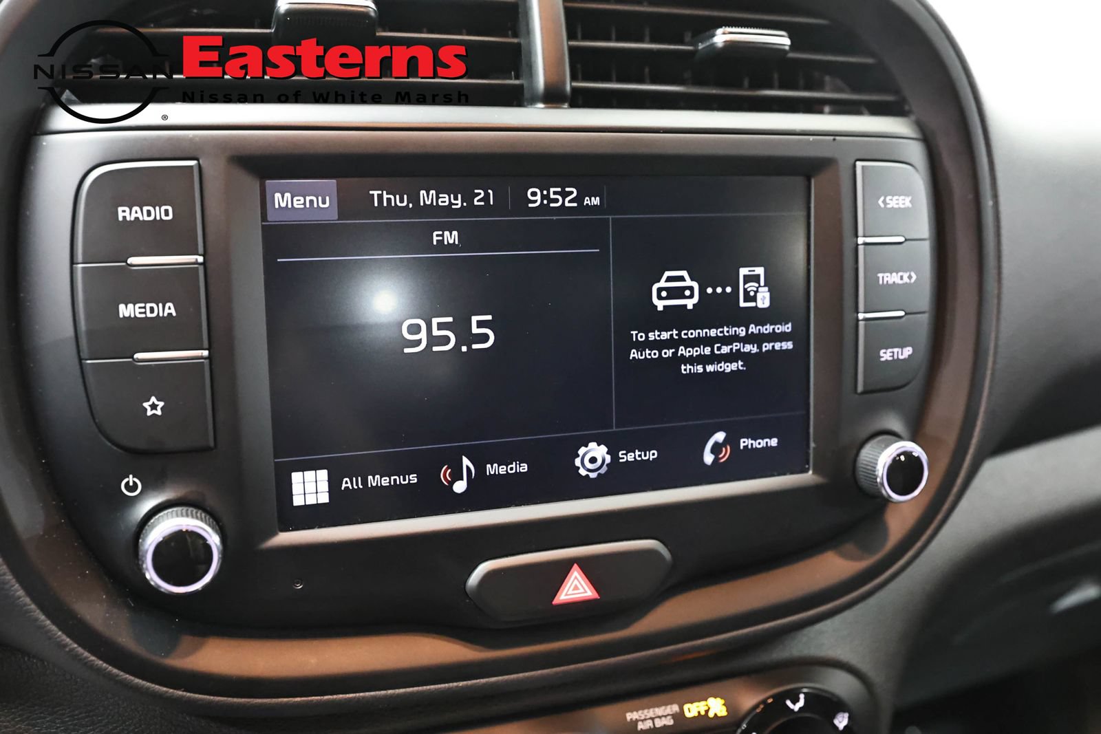 Used 2025 Kia Soul LX w/ LX Technology Package FWD image 18