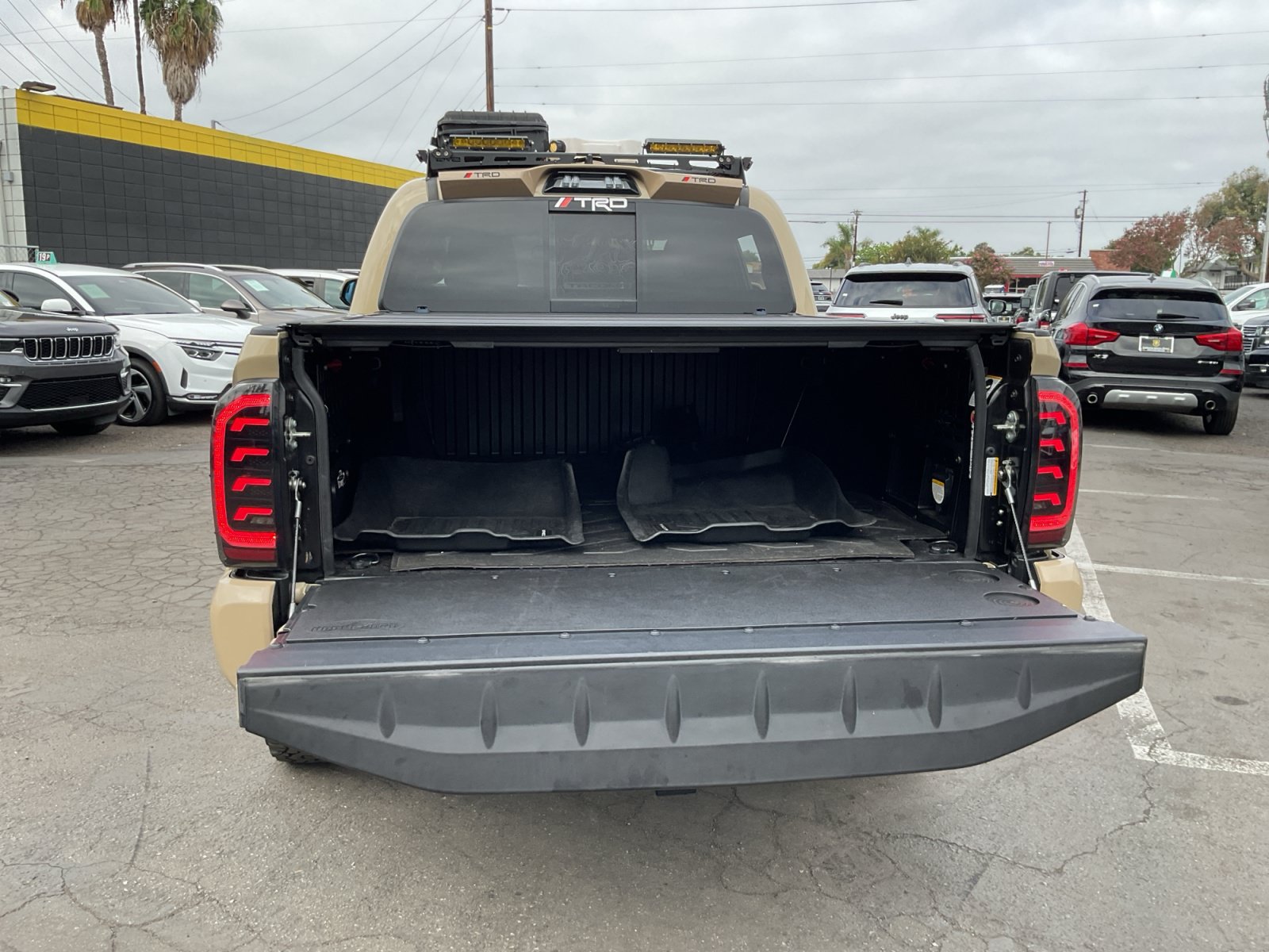 Used 2017 Toyota Tacoma TRD Sport w/ Tow Package RWD image 22