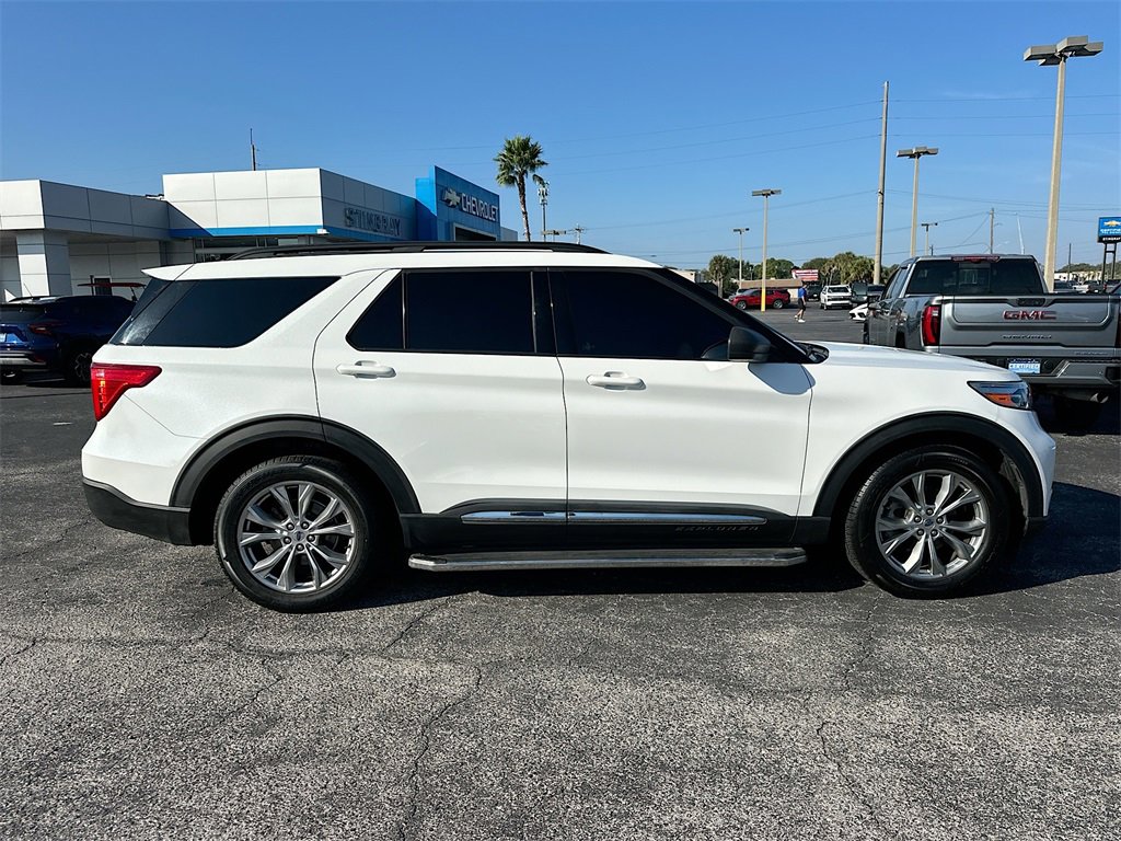 Used 2020 Ford Explorer XLT w/ Equipment Group 202A image 4