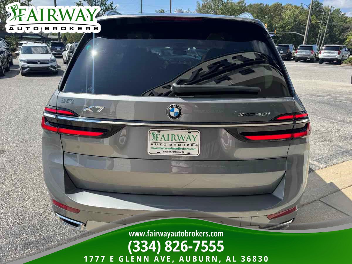 Used 2026 BMW X7 xDrive40i AWD/4WD image 7