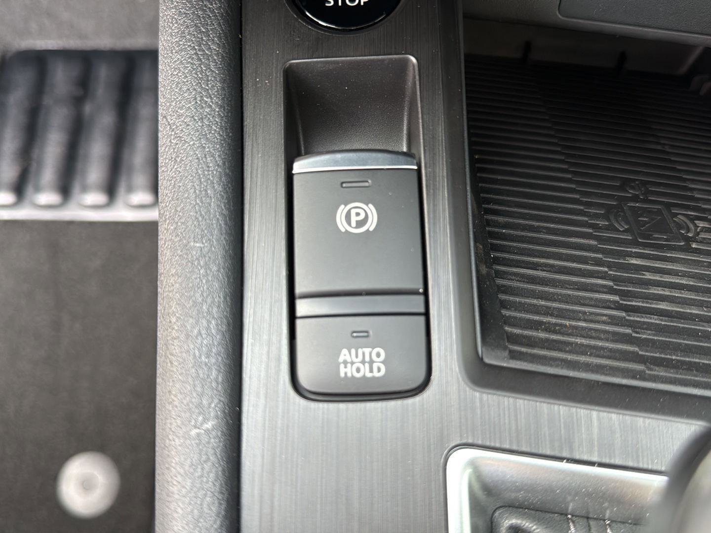 New 2026 Nissan Kicks SV w/ SV Premium Package image 27