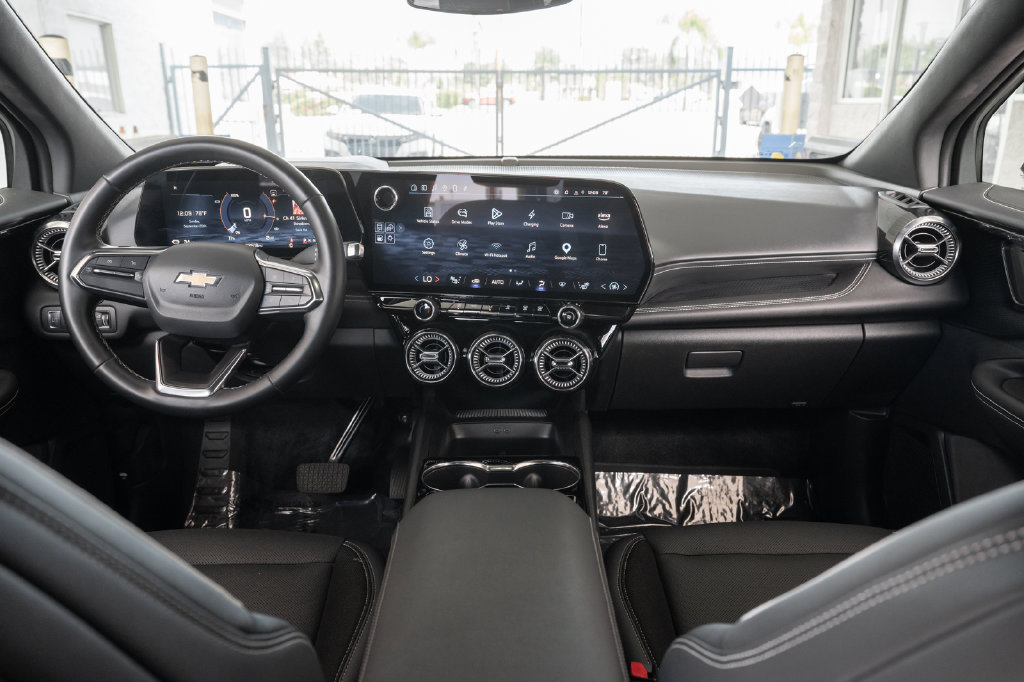 Used 2024 Chevrolet Blazer EV LT AWD/4WD image 20