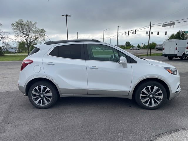 Used 2018 Buick Encore Essence AWD/4WD image 5
