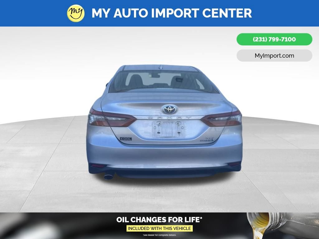 Used 2023 Toyota Camry XLE w/ Cold Weather Package FWD image 4