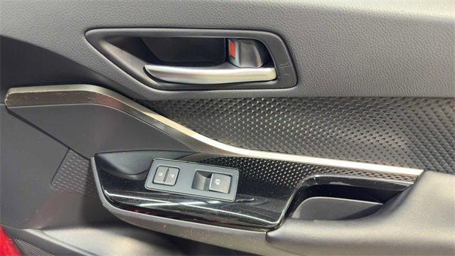 Used 2019 Toyota C-HR XLE image 14