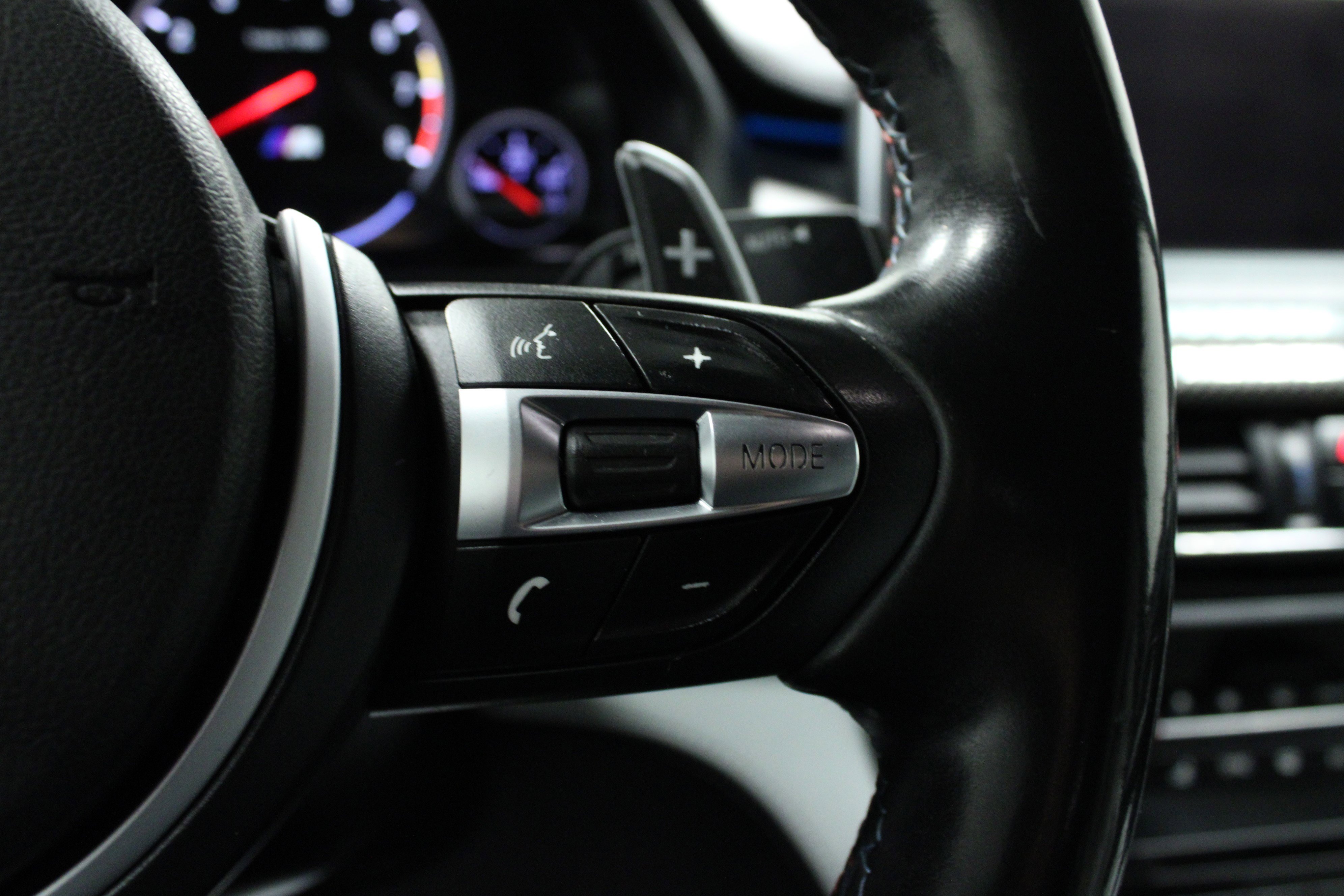 Used 2015 BMW X6 M image 20