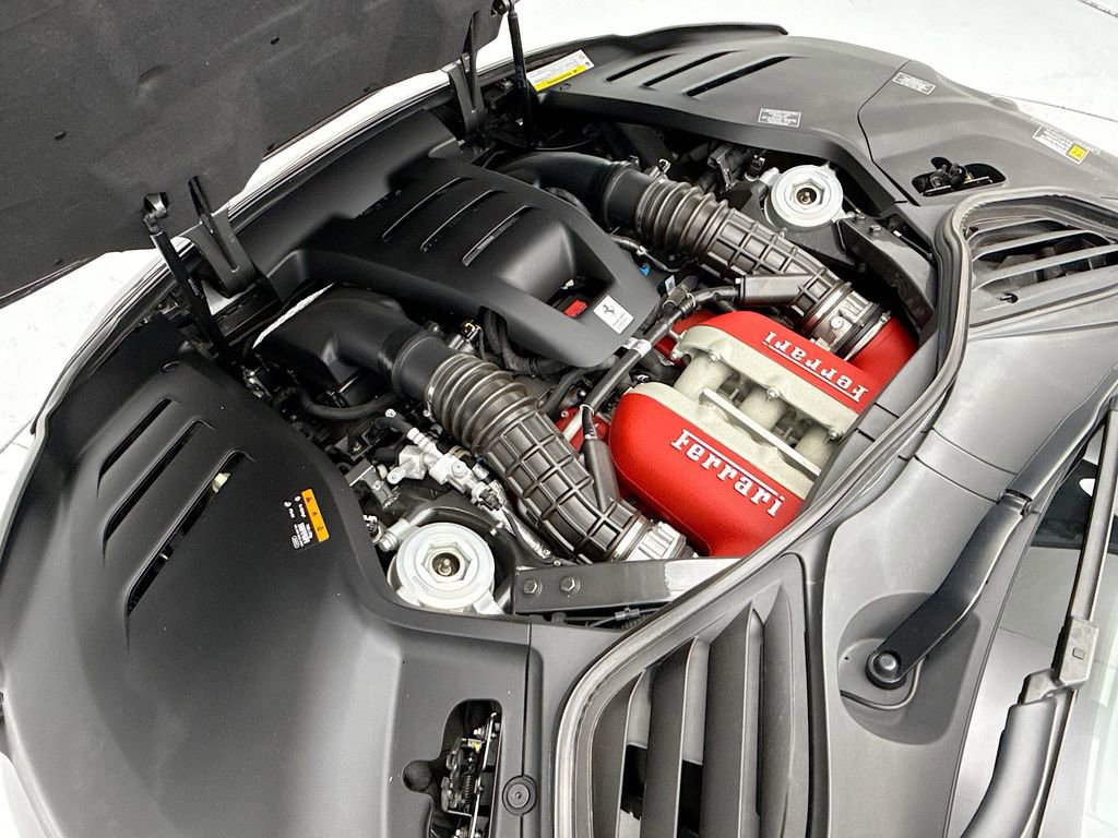 Used 2023 Ferrari Purosangue AWD/4WD image 28