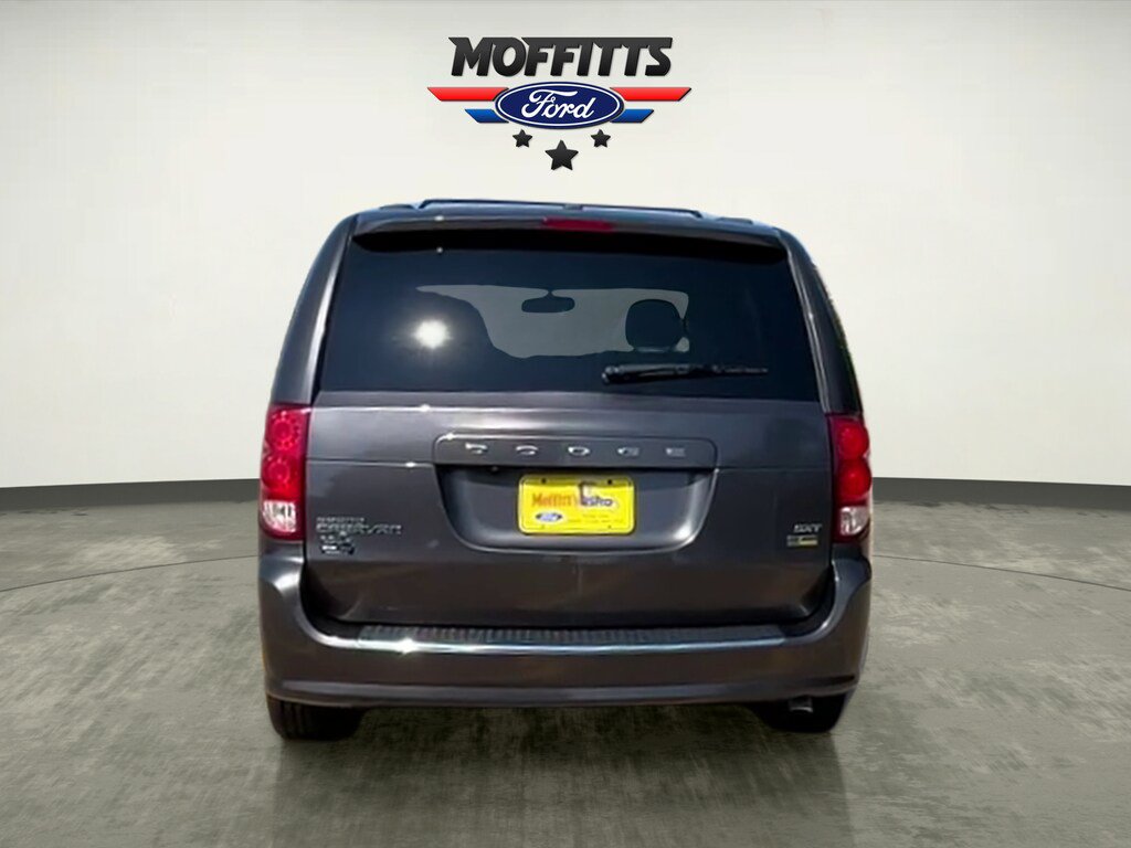 Used 2018 Dodge Grand Caravan SXT FWD image 4