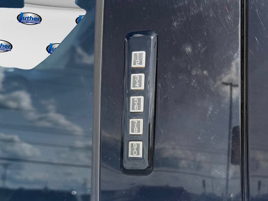Used 2018 Ford F250 XLT AWD/4WD image 11