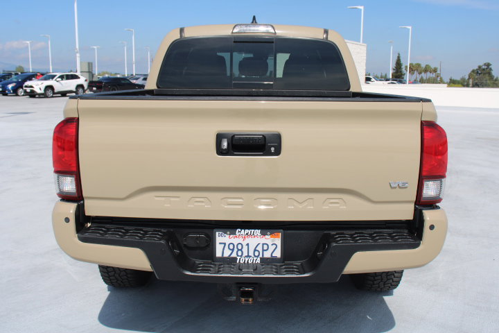 Certified 2019 Toyota Tacoma TRD Off-Road w/ Technology Package image 4