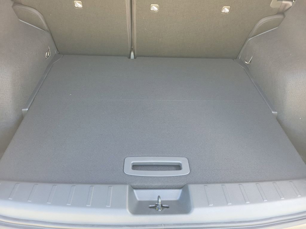 New 2026 Nissan Kicks SR image 13