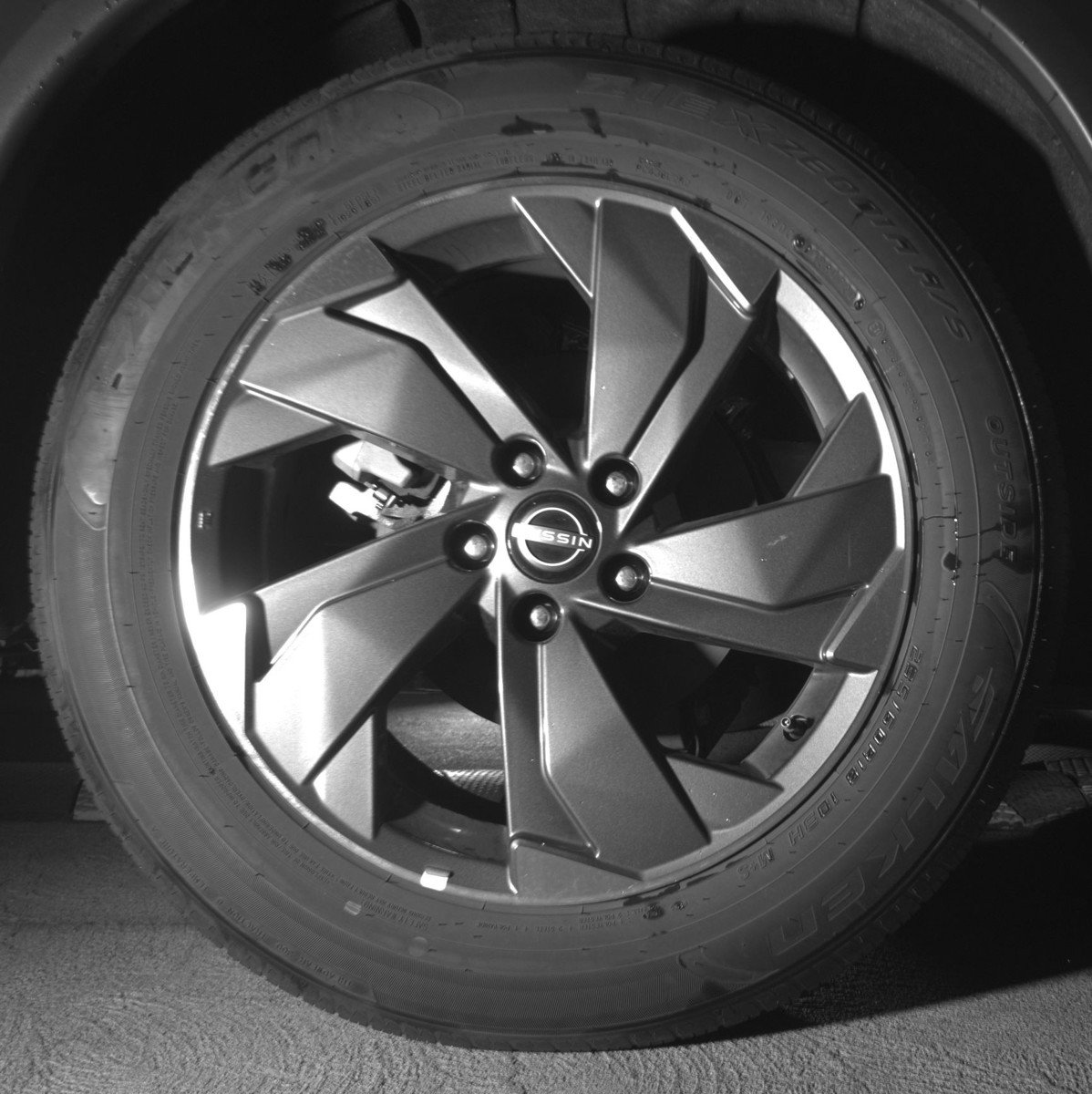 Used 2025 Nissan Rogue SV FWD image 15