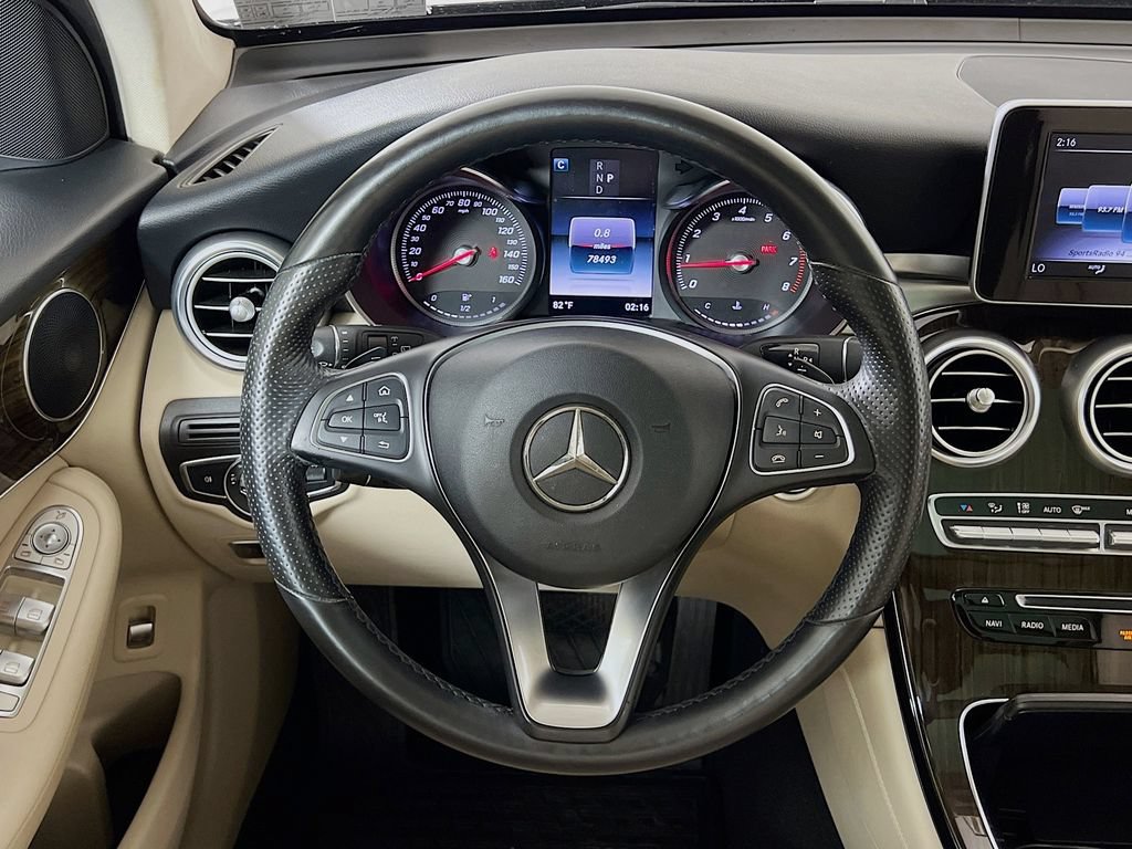 Used 2018 Mercedes-Benz GLC 300 4MATIC image 12