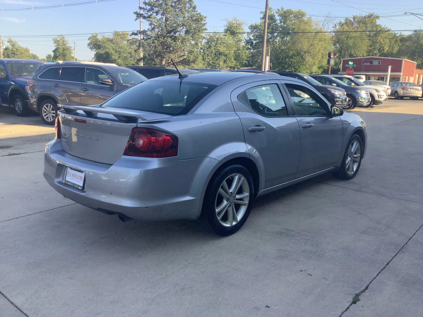 Used 2013 Dodge Avenger SE FWD image 9