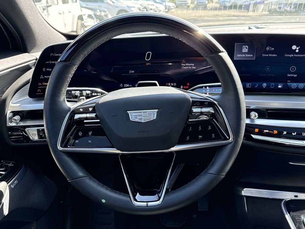 Used 2025 Cadillac Lyriq Sport image 18