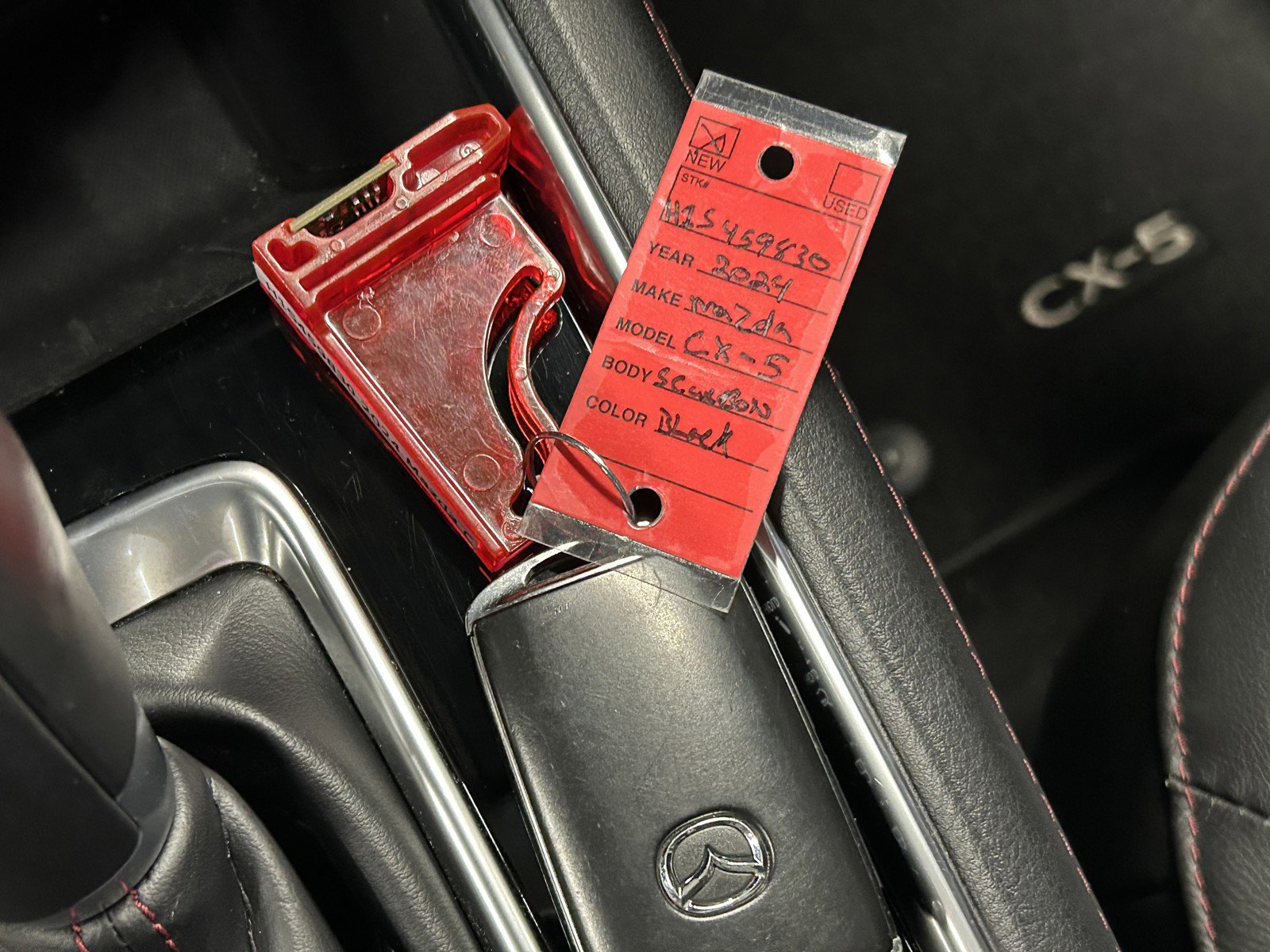 Used 2024 MAZDA CX-5 Carbon Edition image 36