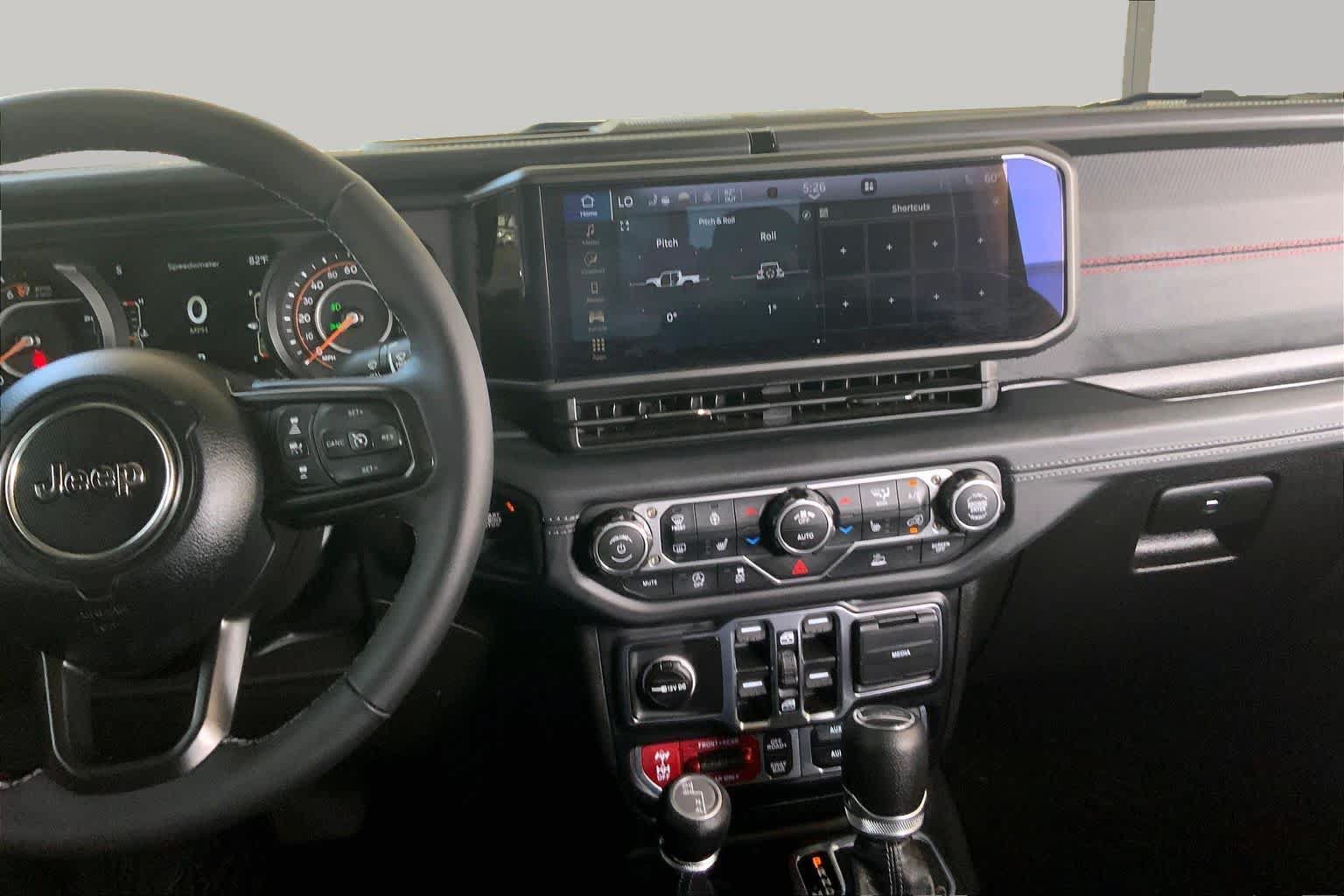 Used 2025 Jeep Gladiator Rubicon w/ Convenience Group AWD/4WD image 8