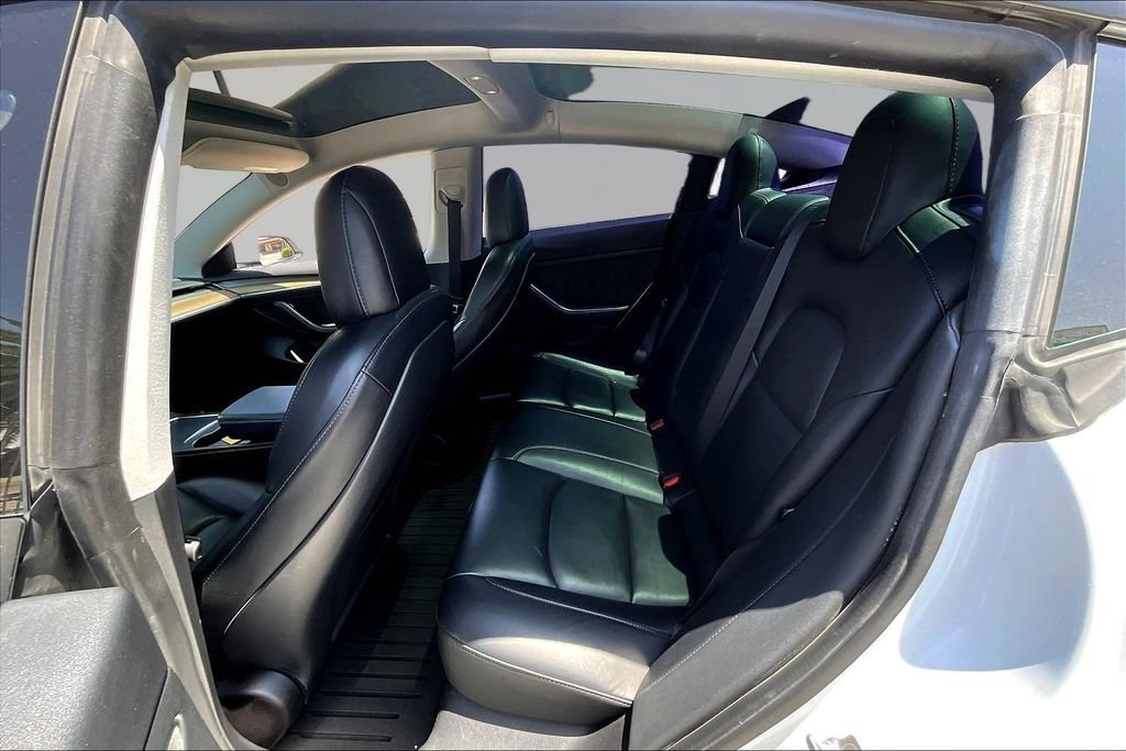 Used 2022 Tesla Model 3 Performance AWD/4WD image 23