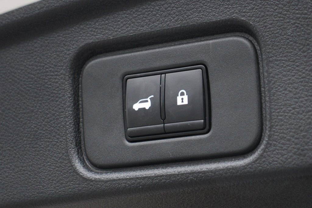 Used 2024 Nissan Pathfinder SL w/ SL Premium Package image 10