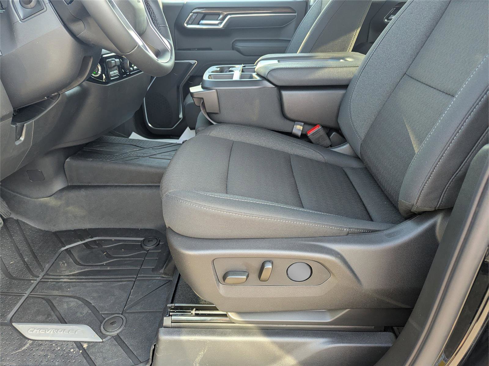 New 2026 Chevrolet Silverado 1500 LT w/ Protection Package image 17