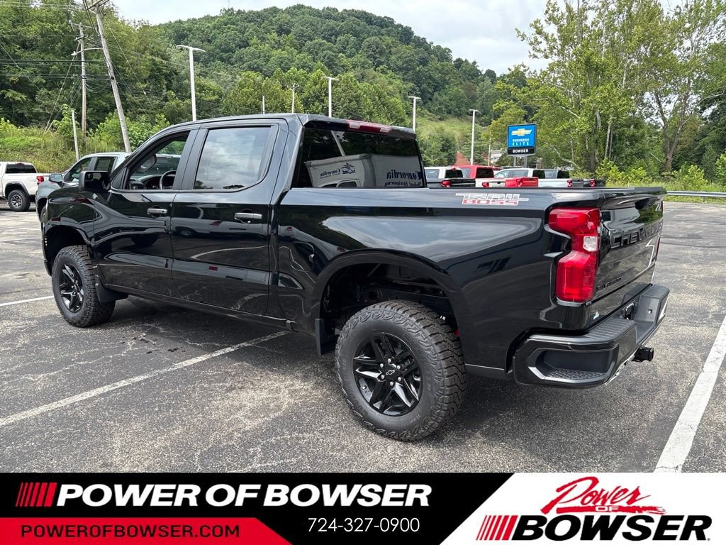 New 2026 Chevrolet Silverado 1500 Custom Trail Boss w/ LPO, Dark Essentials Package AWD/4WD image 3