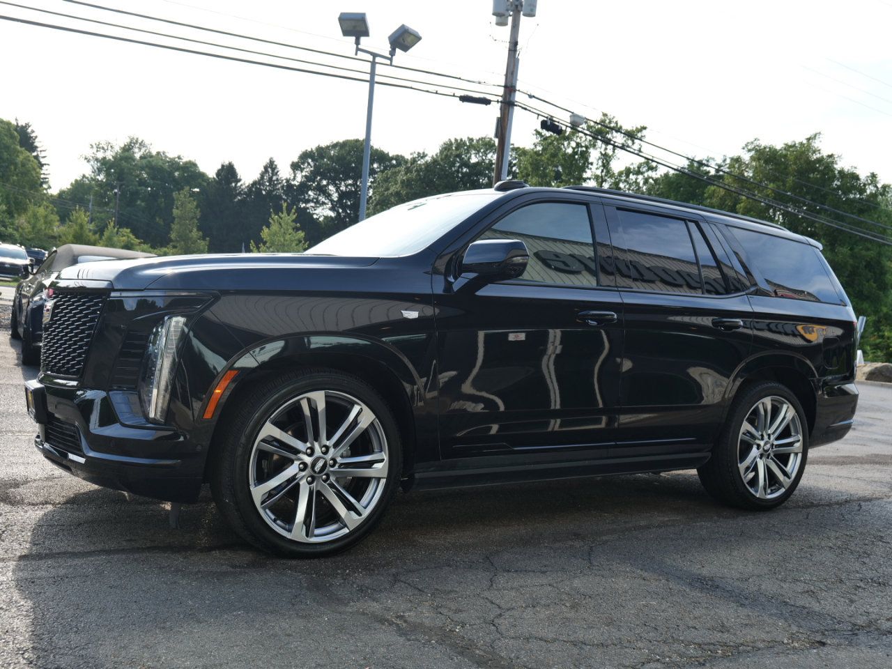 Used 2025 Cadillac Escalade Sport w/ Touring Package image 8