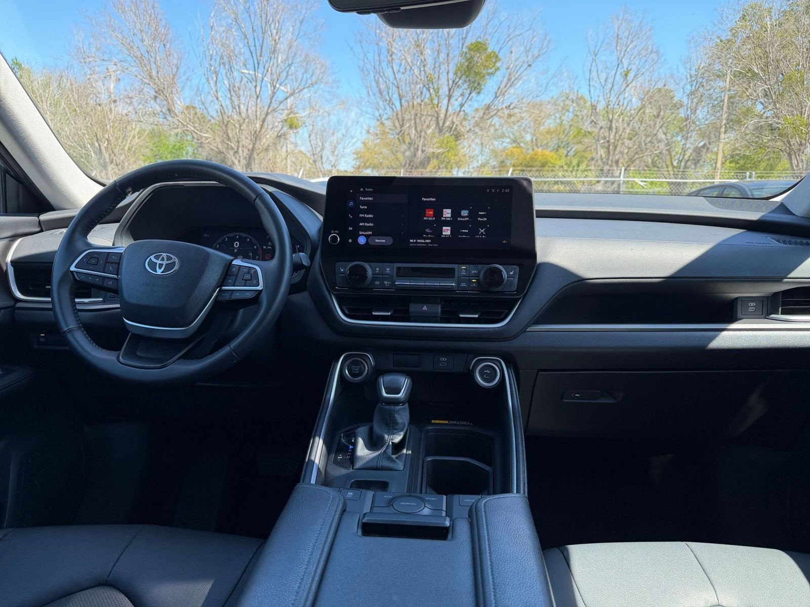 Used 2025 Toyota Grand Highlander FWD image 17